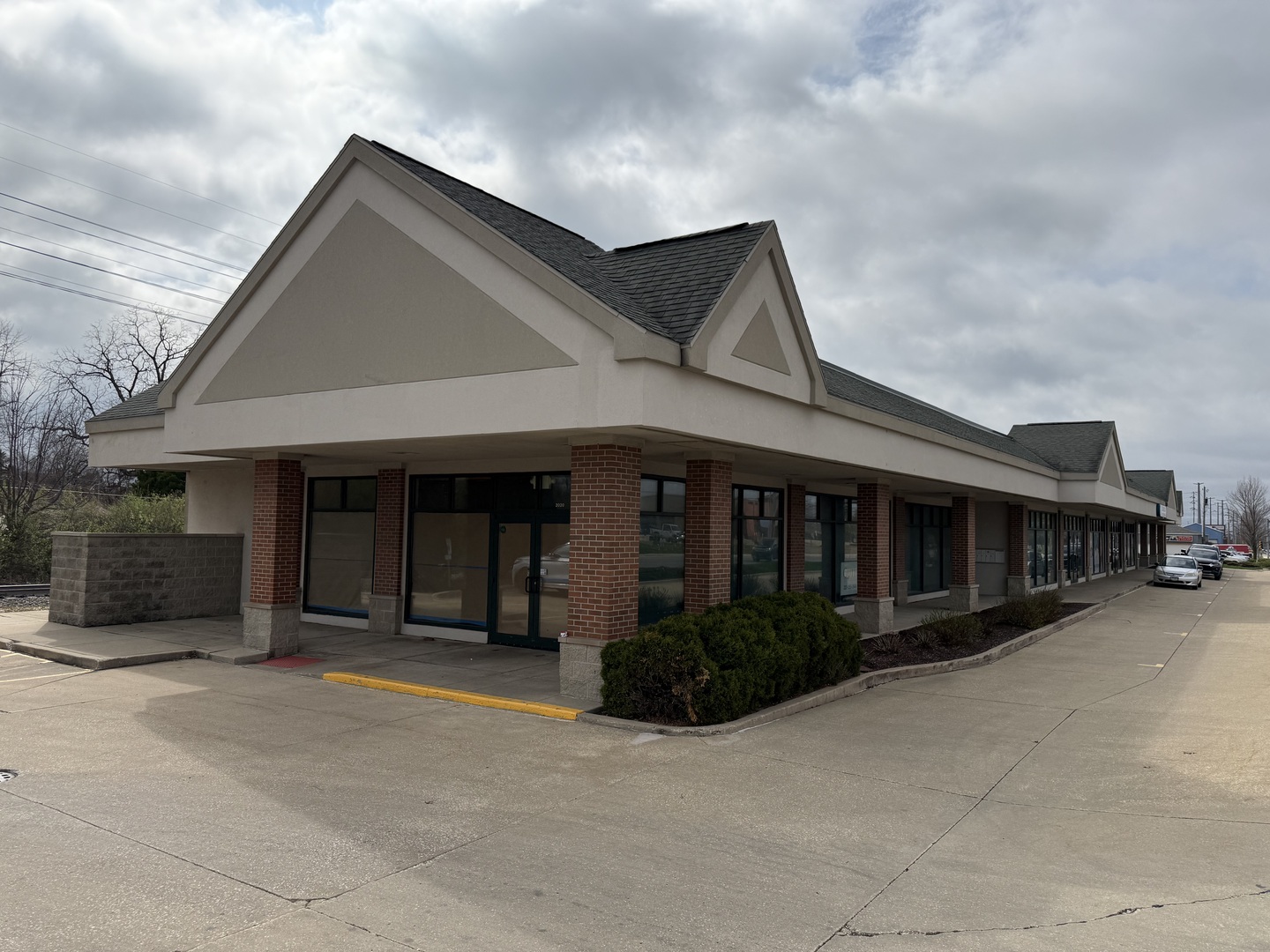2020 South Neil Street Champaign IL 61820
