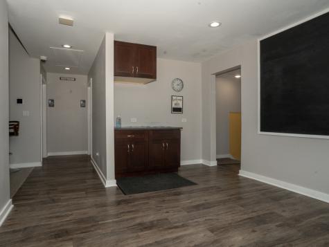 914 North Lake Street Mundelein IL 60060