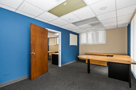 315-345 West Northwest Highway Palatine IL 60067