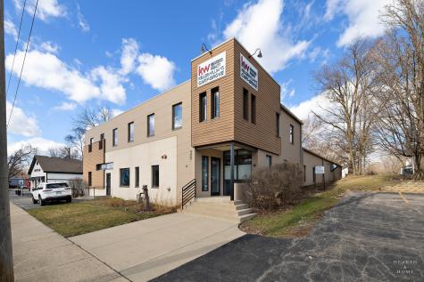 104 Northwest Highway Fox River Grove IL 60021