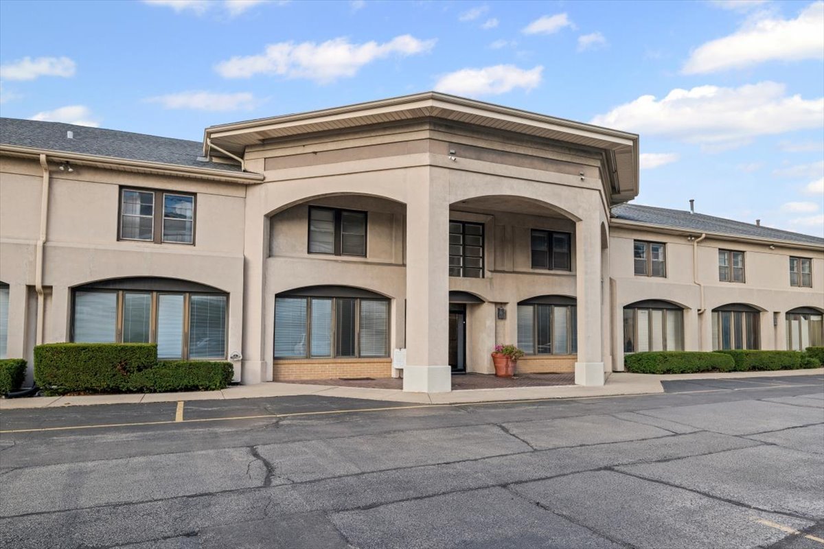1600 West Dempster Street Park Ridge IL 60068