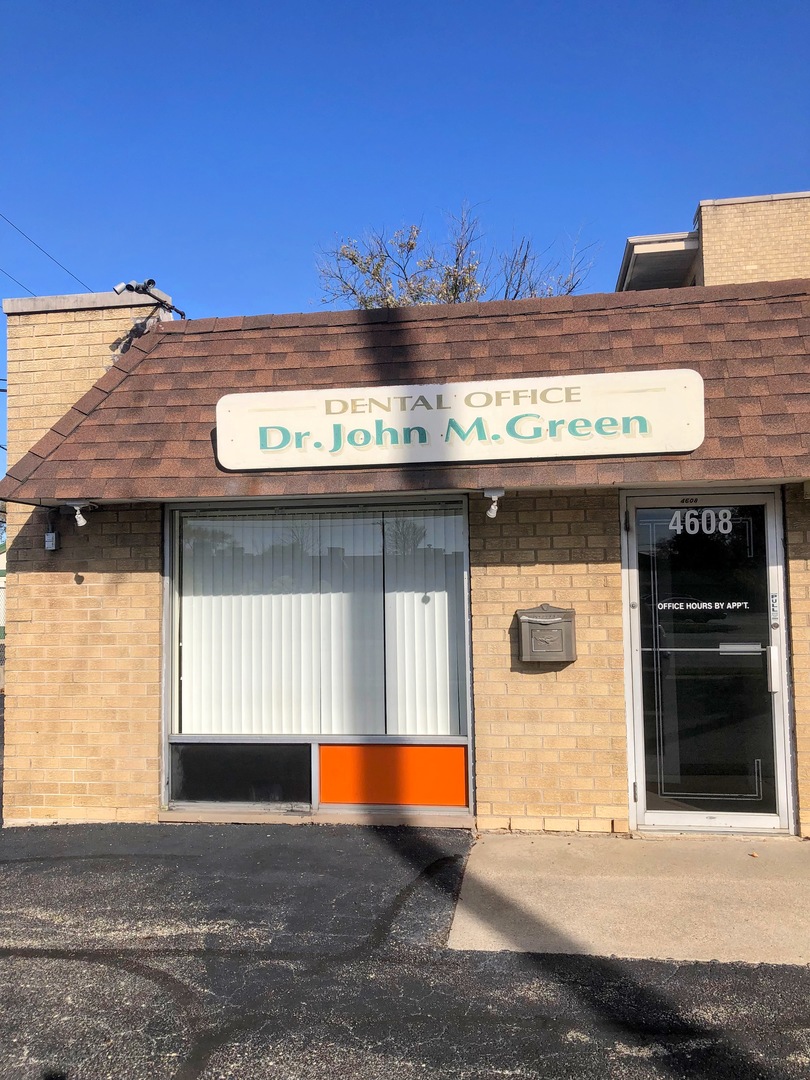 4608 West 103rd Street Oak Lawn IL 60453