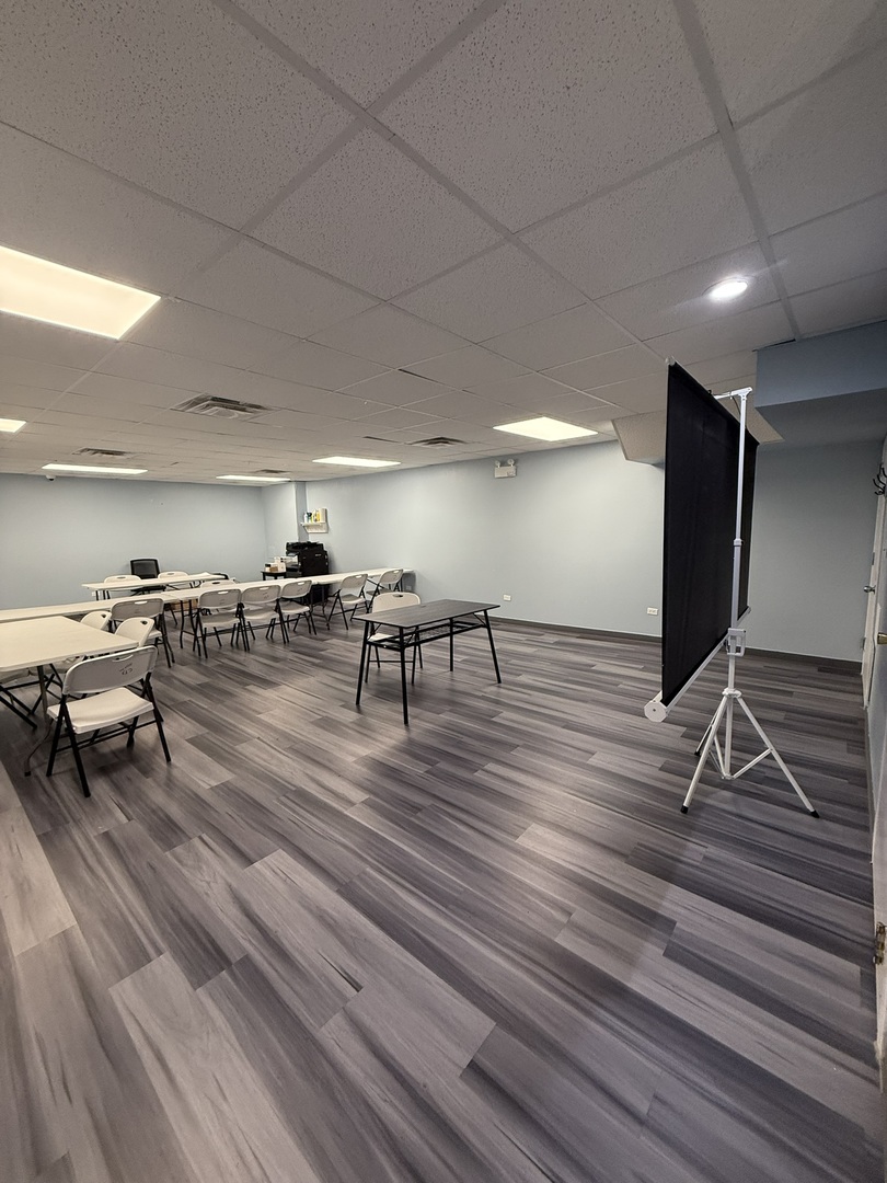 2715 North Central Avenue Chicago IL 60634