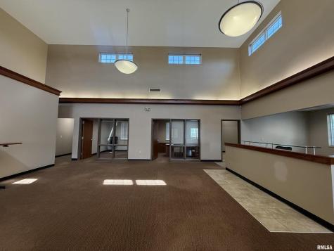 3457 Avenue Of The Cities Avenue Moline IL 61265