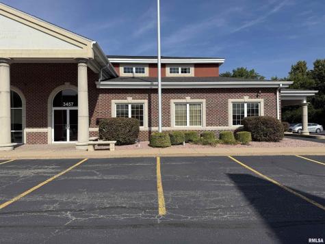 3457 Avenue Of The Cities Avenue Moline IL 61265