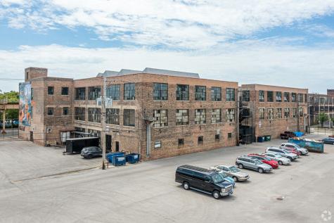 4348 West Lake Street Chicago IL 60624