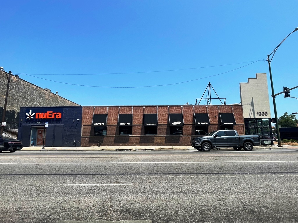 1300 West North Avenue Chicago IL 60642