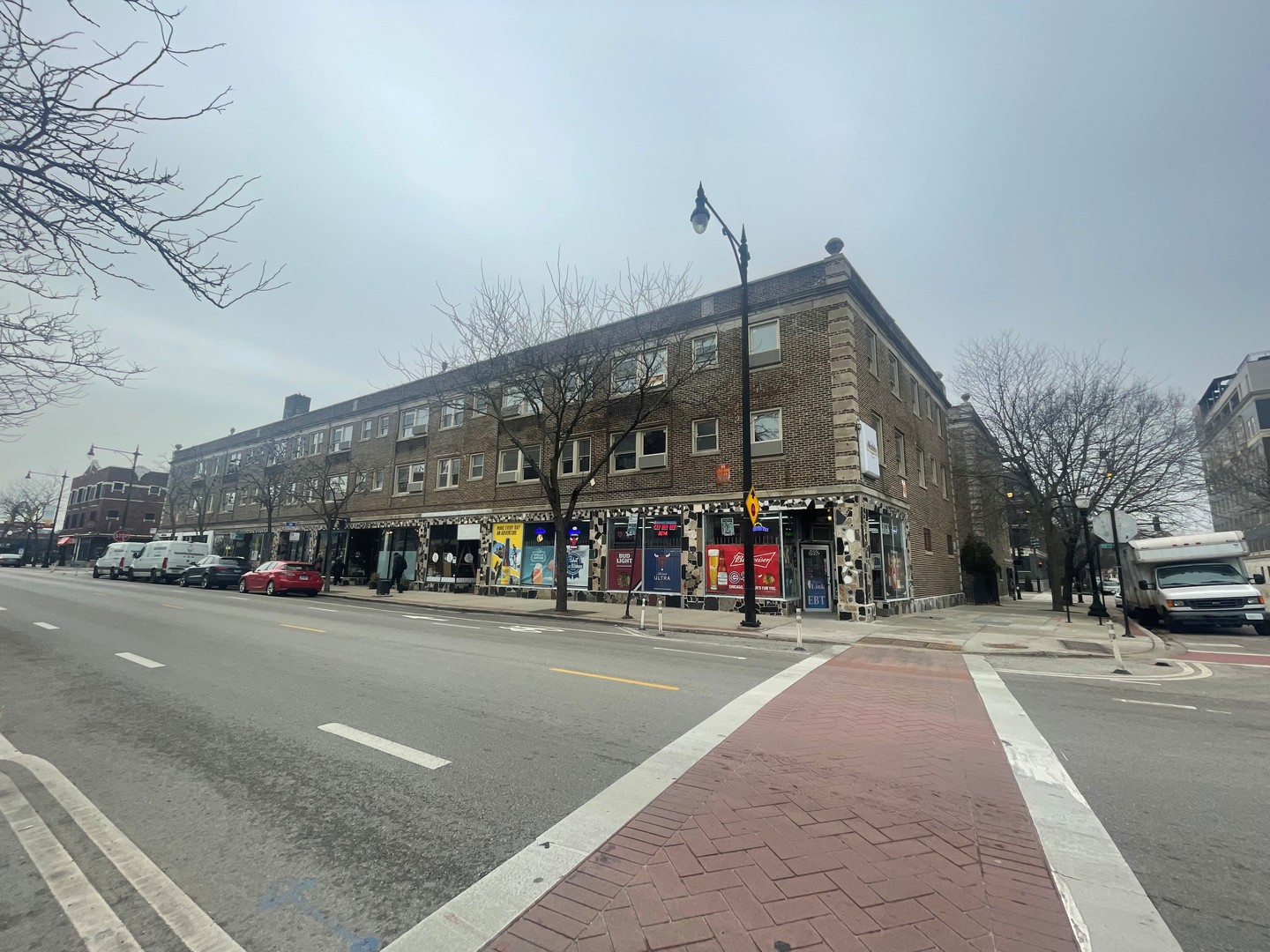 5632-52 North Clark Street Chicago IL 60660