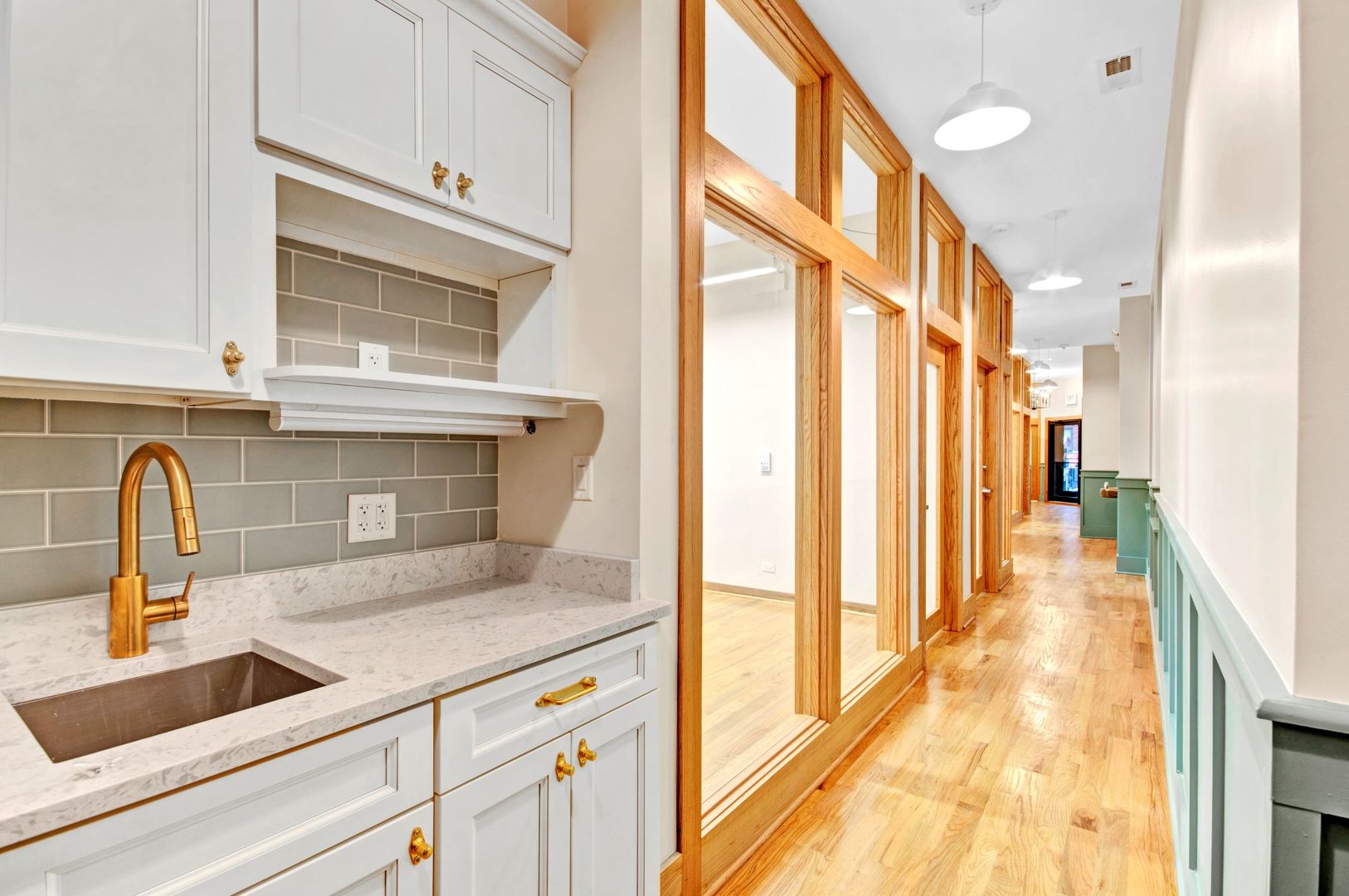 435 West Diversey Parkway Chicago IL 60614