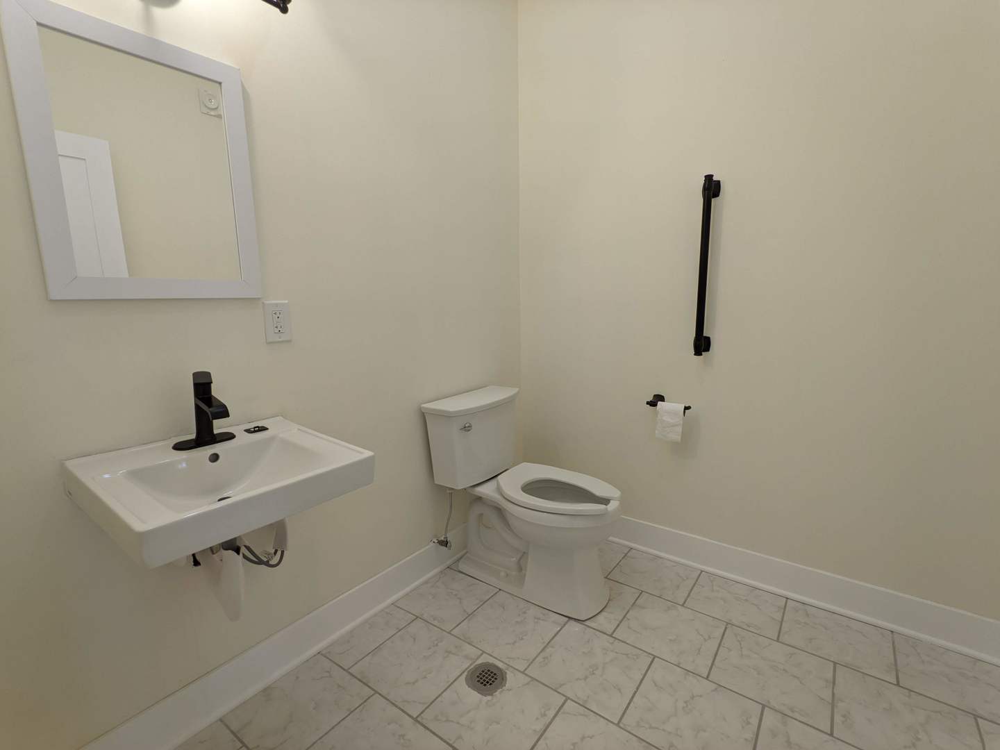 5001 West Lawrence Avenue Chicago IL 60630