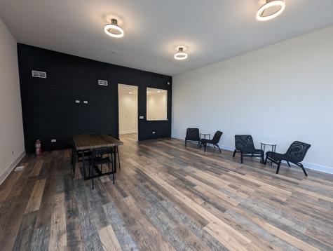 5001 West Lawrence Avenue Chicago IL 60630