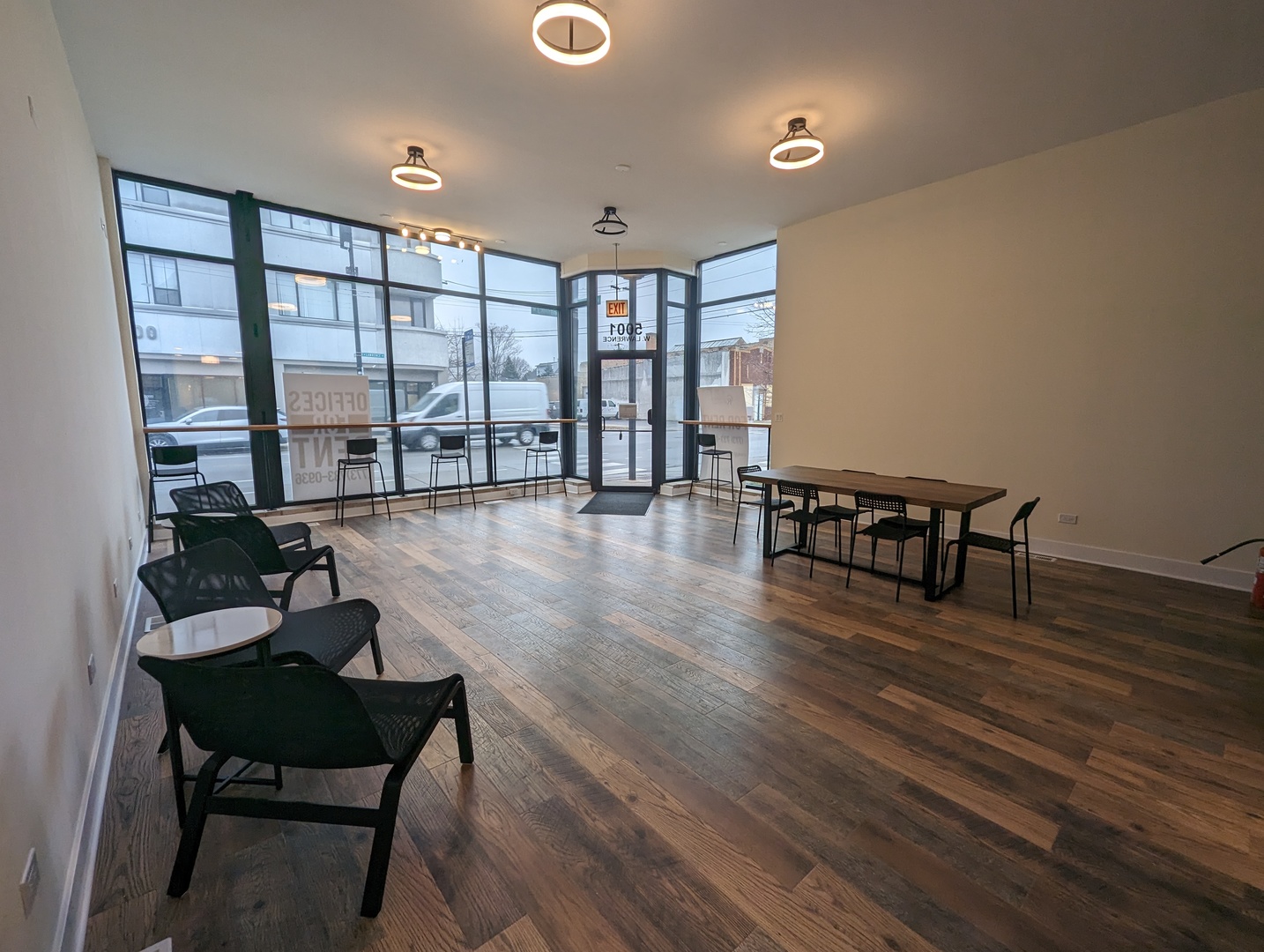 5001 West Lawrence Avenue Chicago IL 60630
