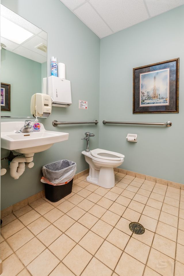 1510 Plainfield Road Darien IL 60561