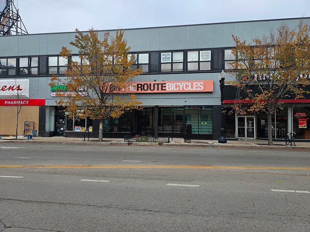 2338 West Lawrence Avenue Chicago IL 60625