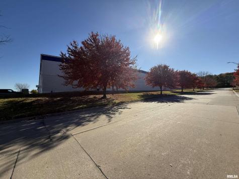 8201 West 42nd Street Rock Island IL 61201