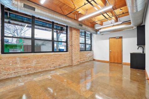 1806 West Cuyler Avenue Chicago IL 60613