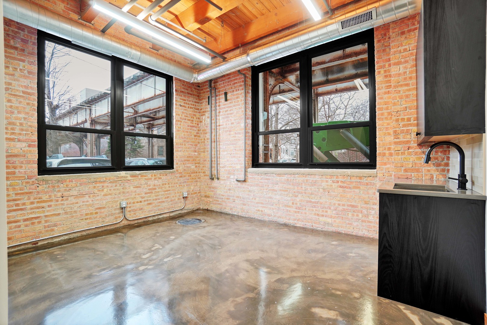 1806 West Cuyler Avenue Chicago IL 60613