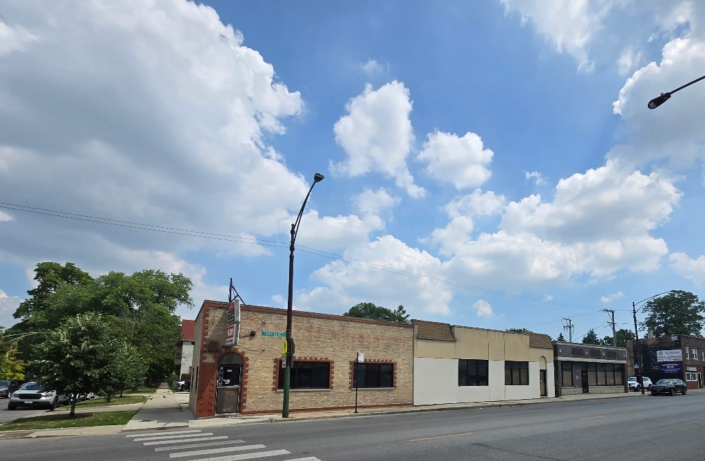 4224-4228 West Montrose Avenue Chicago IL 60641