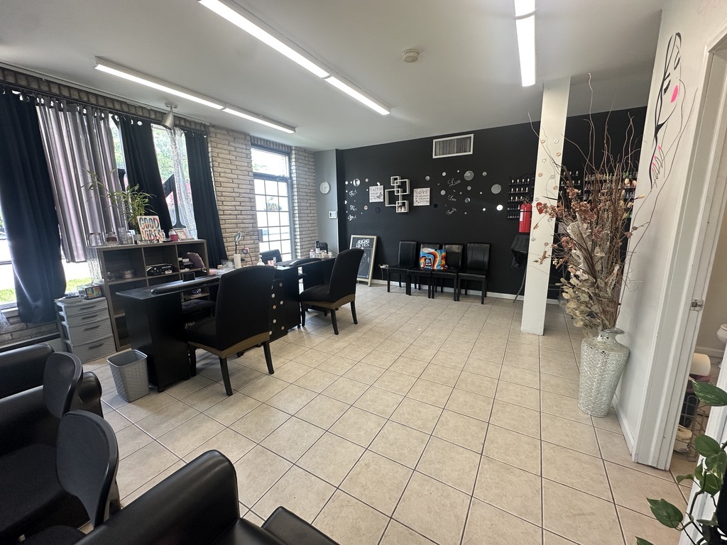 5657 West Fullerton Avenue Chicago IL 60639