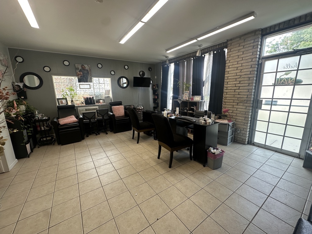 5657 West Fullerton Avenue Chicago IL 60639