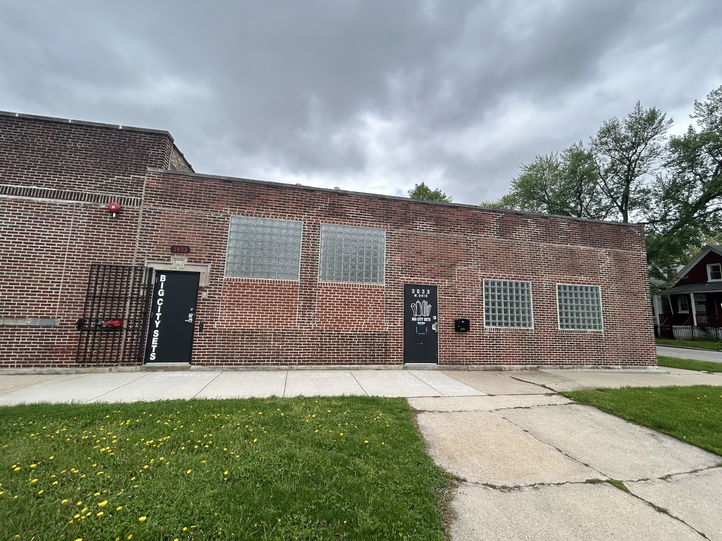3033 West Ohio Street Chicago IL 60612