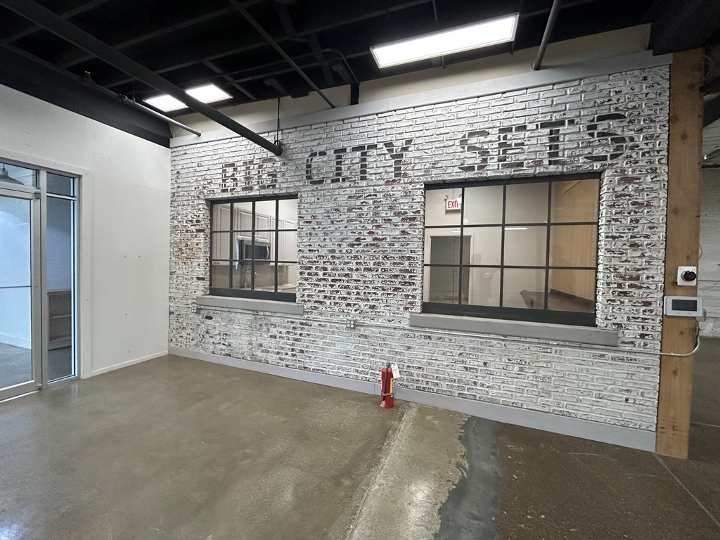 3033 West Ohio Street Chicago IL 60612
