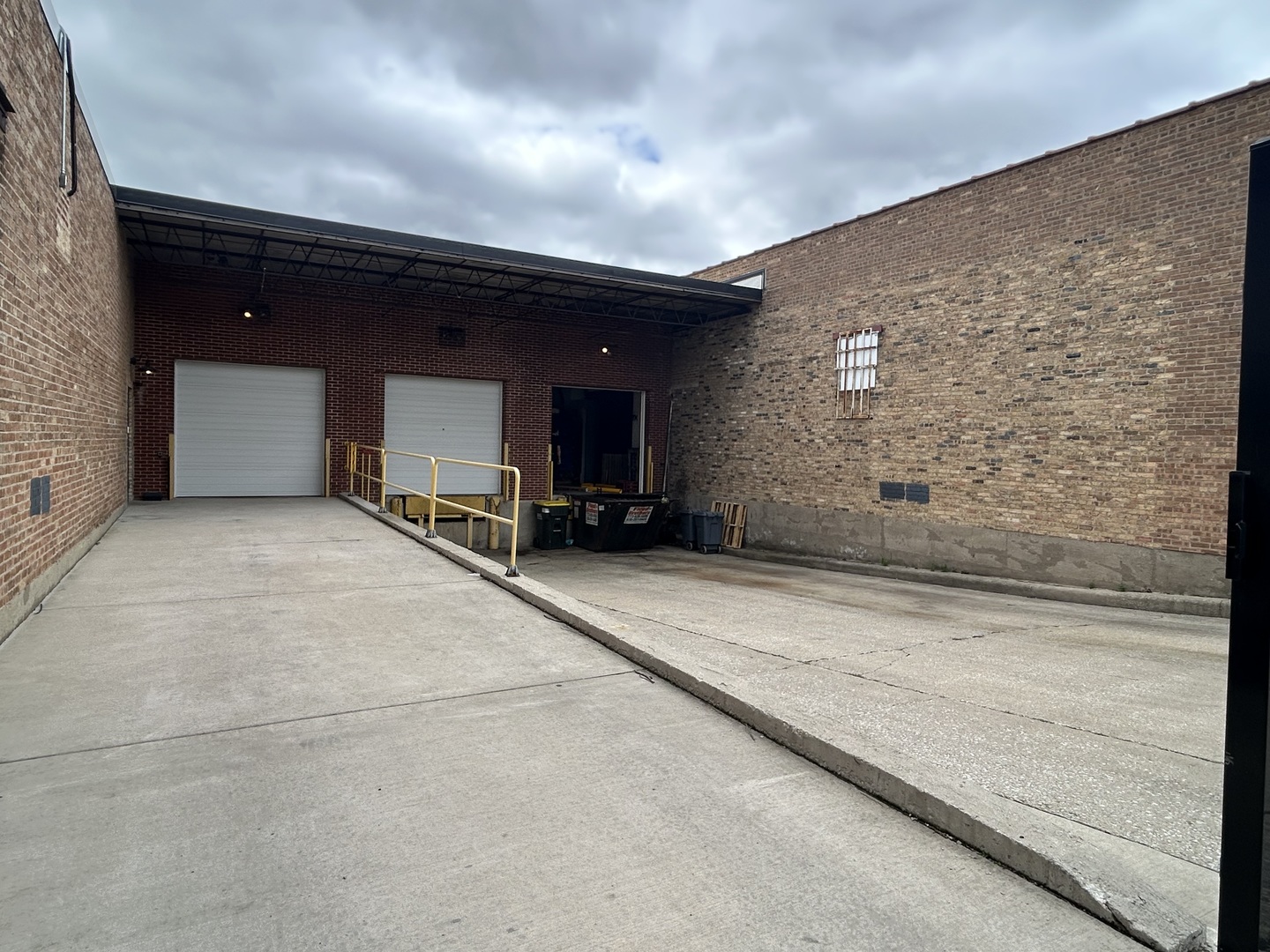 3033 West Ohio Street Chicago IL 60612