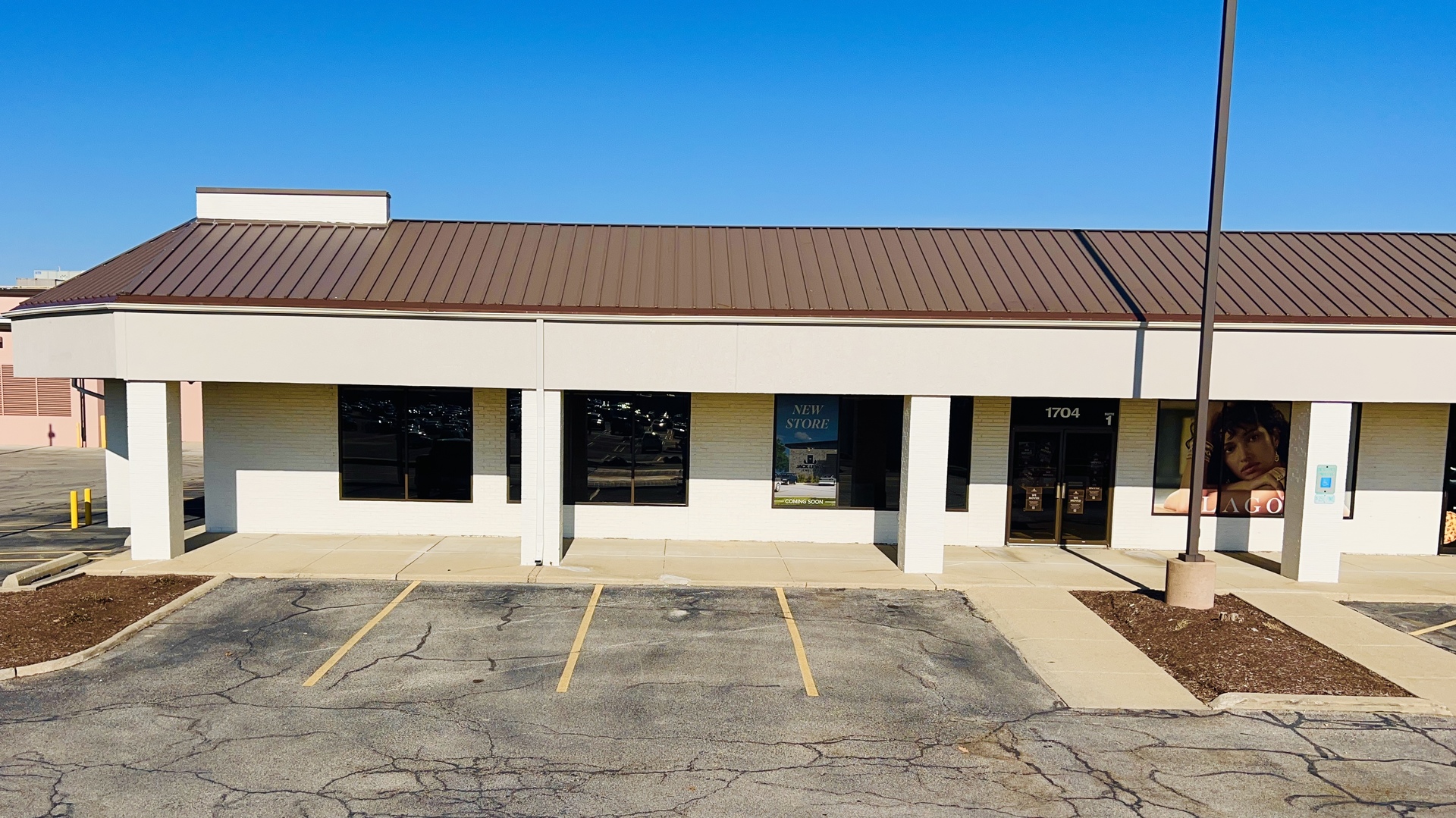 1704 Eastland Drive Bloomington IL 61704
