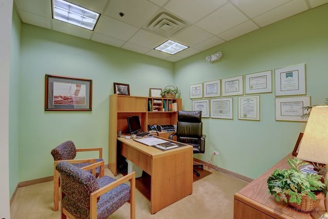 581 Sullivan Road Aurora IL 60506