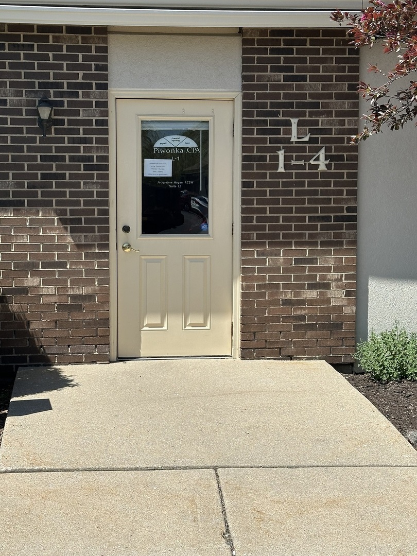 5404 West Elm Street Mchenry IL 60050