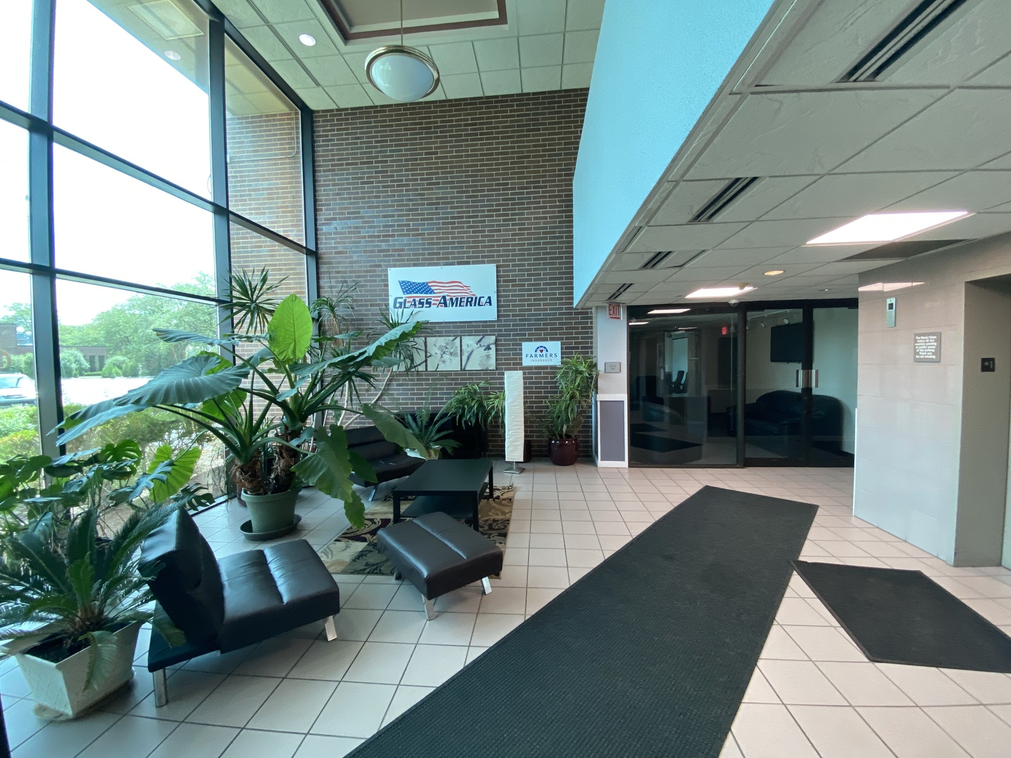 977 North Oaklawn Avenue Elmhurst IL 60126