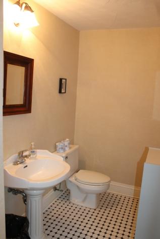 215 Fulton Street Geneva IL 60134