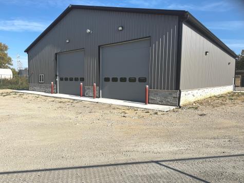 1353 North East Street Morris IL 60450