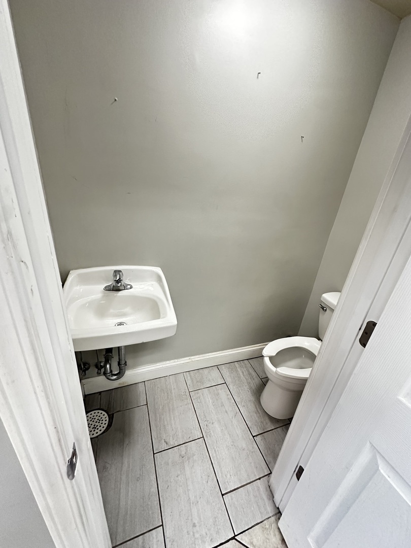 1952 North Pulaski Road Chicago IL 60639
