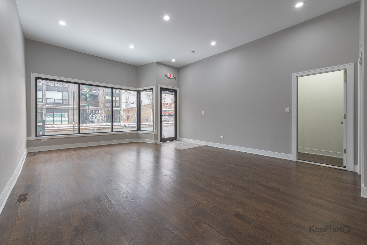 3044 West Irving Park Road Chicago IL 60618