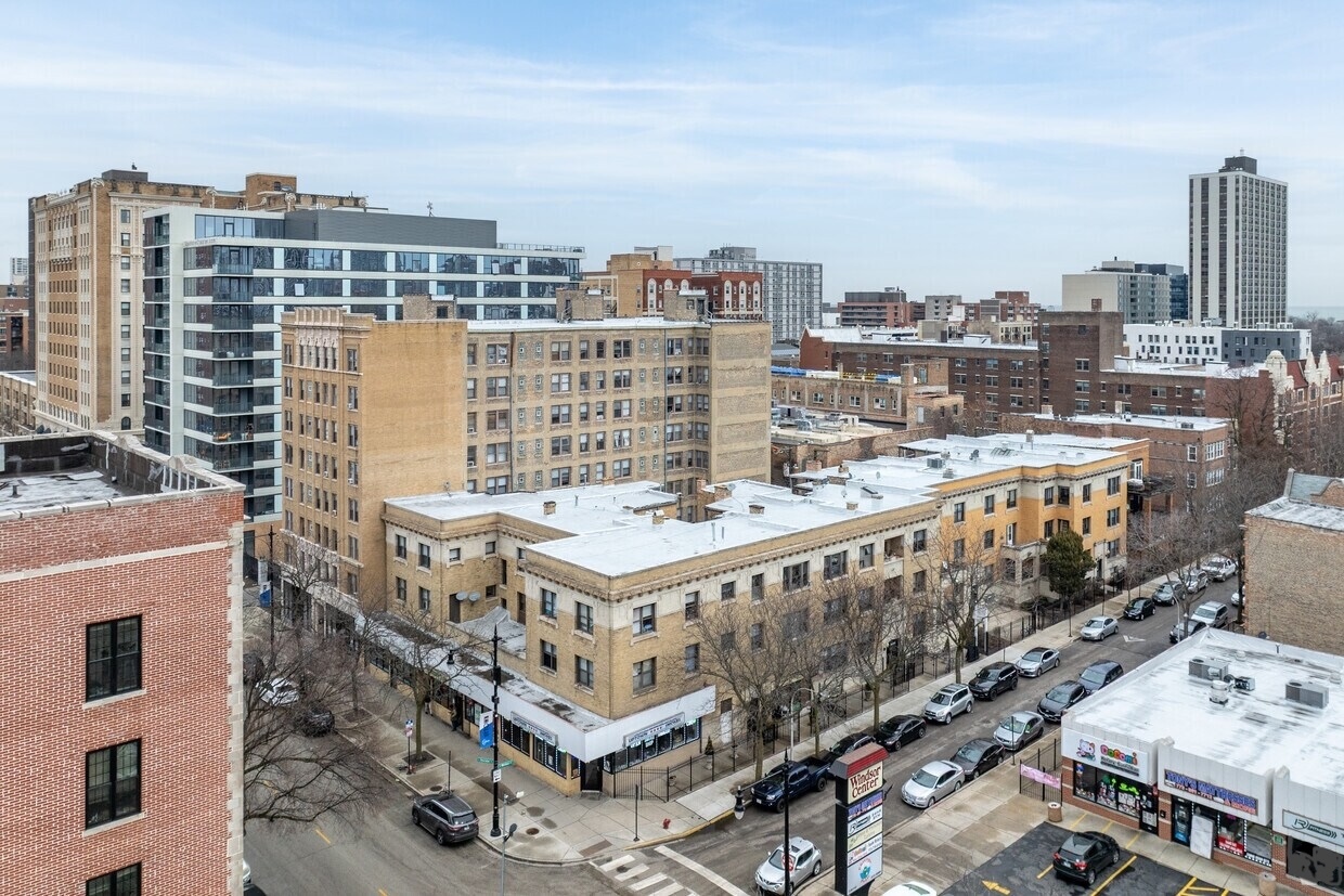 4527 North Sheridan Road Chicago IL 60640