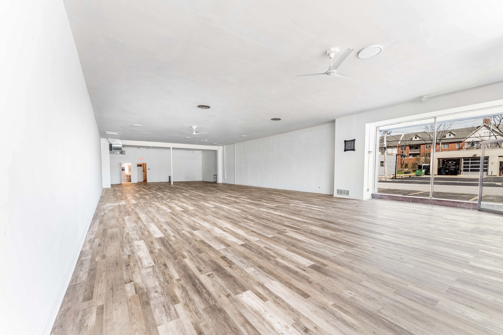 338 S Main Street Lombard IL 60148