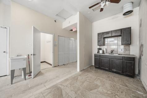10708 South Western Avenue Chicago IL 60643