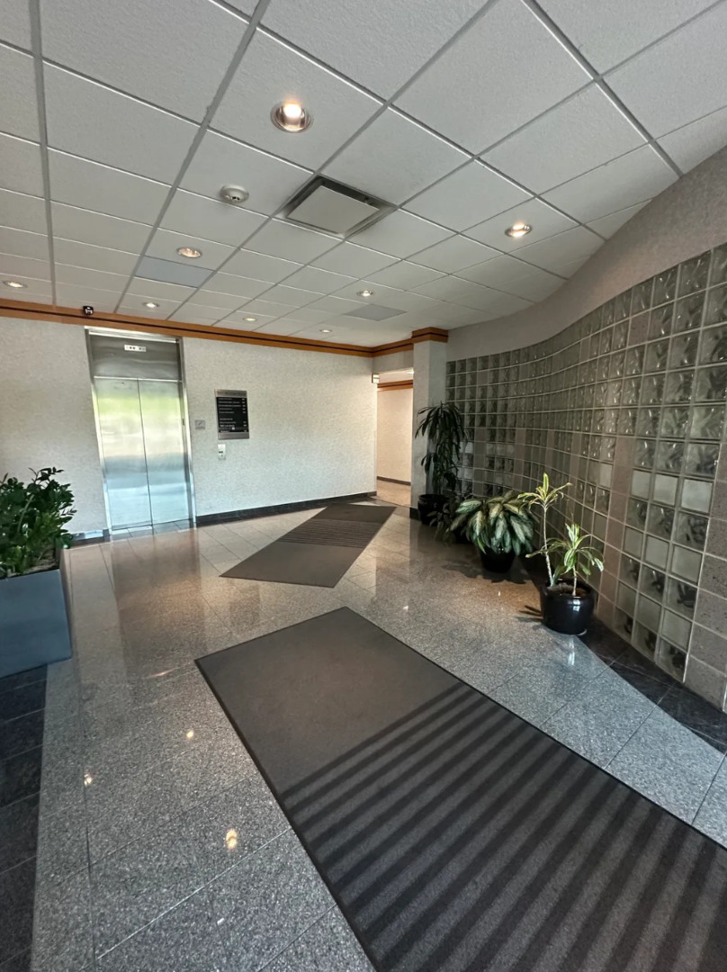 555 Waters Edge Lane Lombard IL 60148
