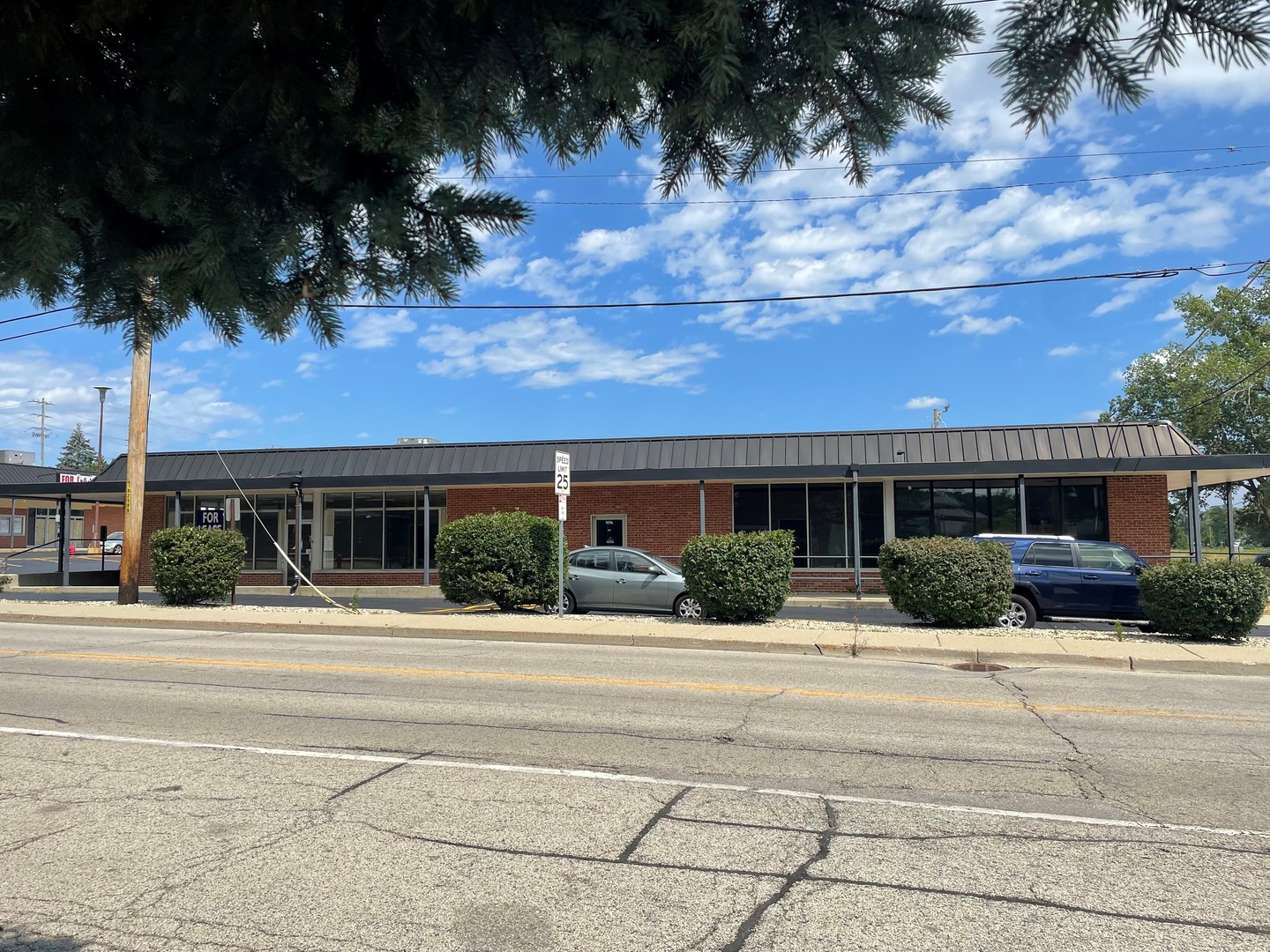 155-161 North Seymour Avenue Mundelein IL 60060