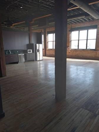 348 North Ashland Avenue Chicago IL 60607