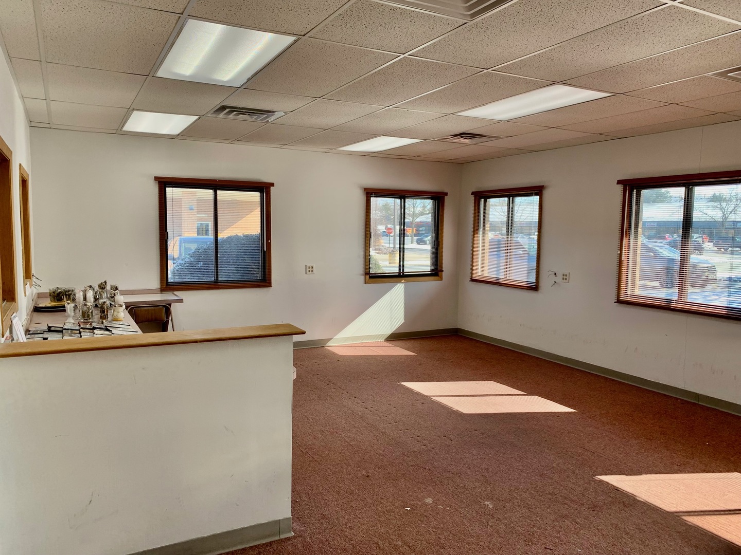 27W281 Geneva Road Winfield IL 60190