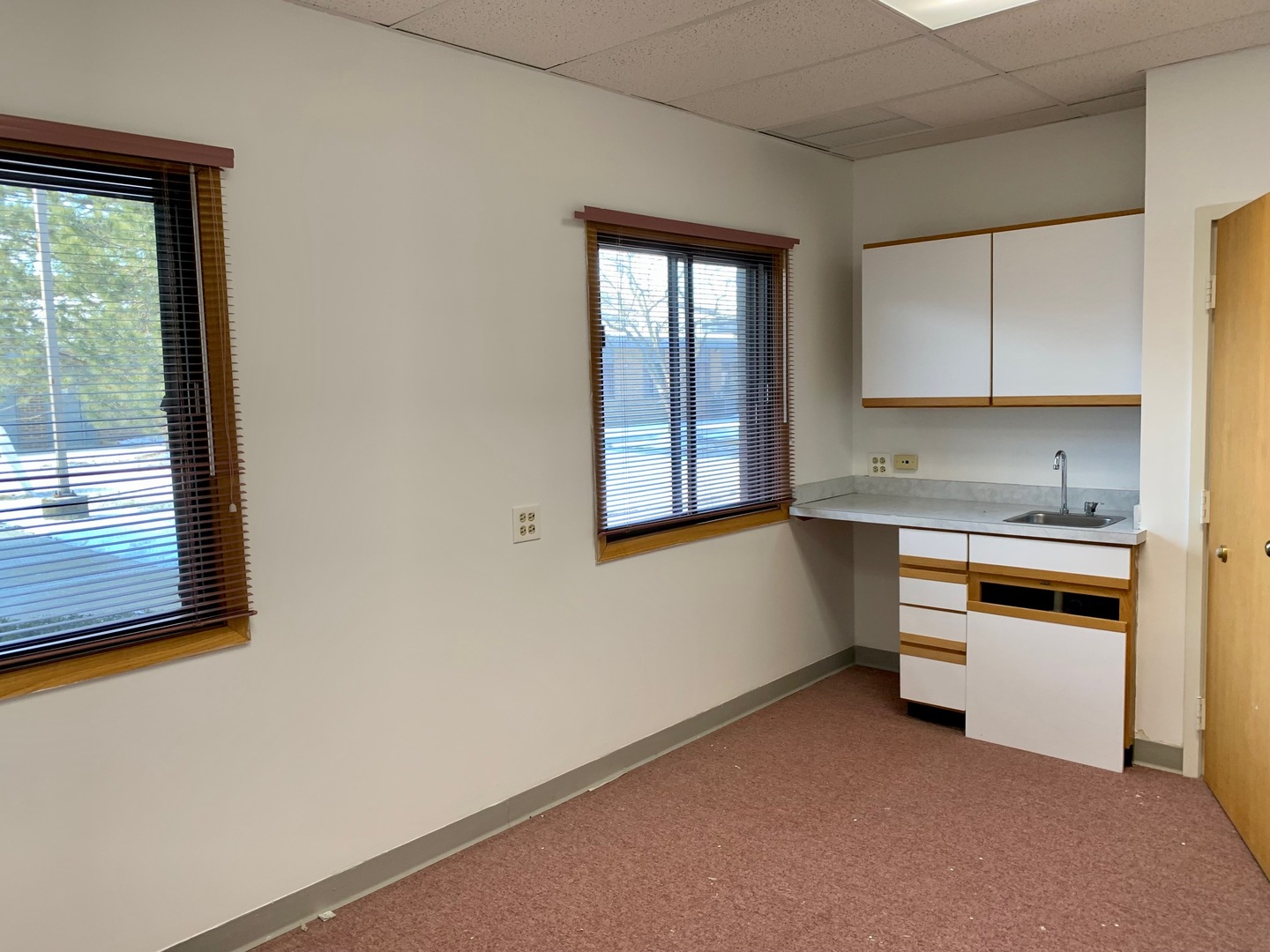 27W281 Geneva Road Winfield IL 60190