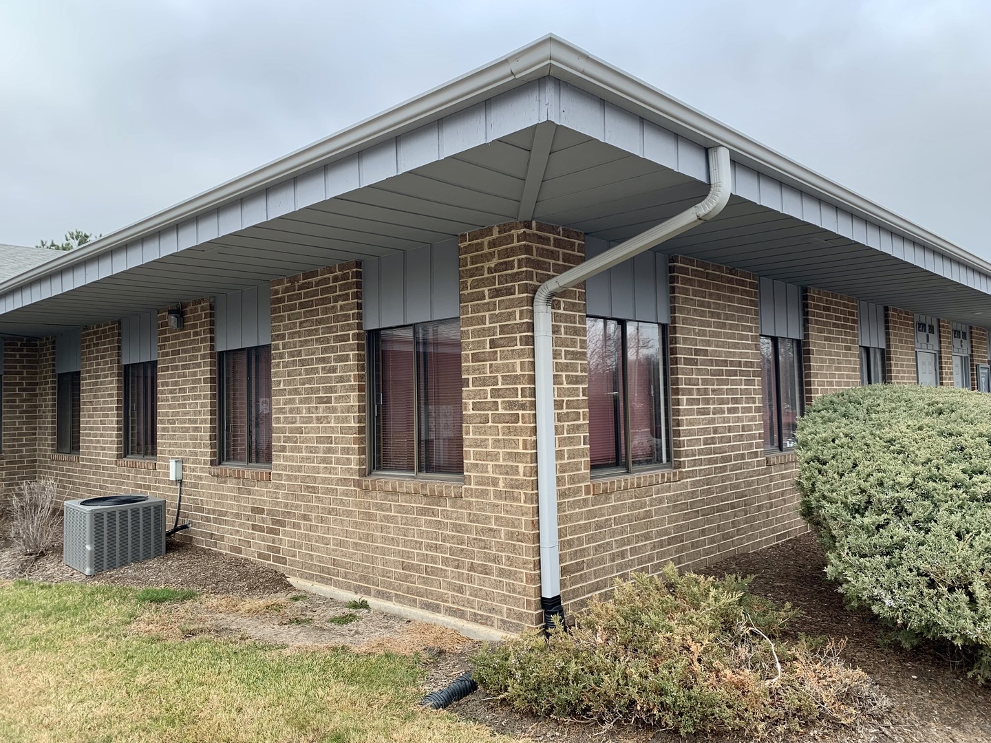 27W281 Geneva Road Winfield IL 60190