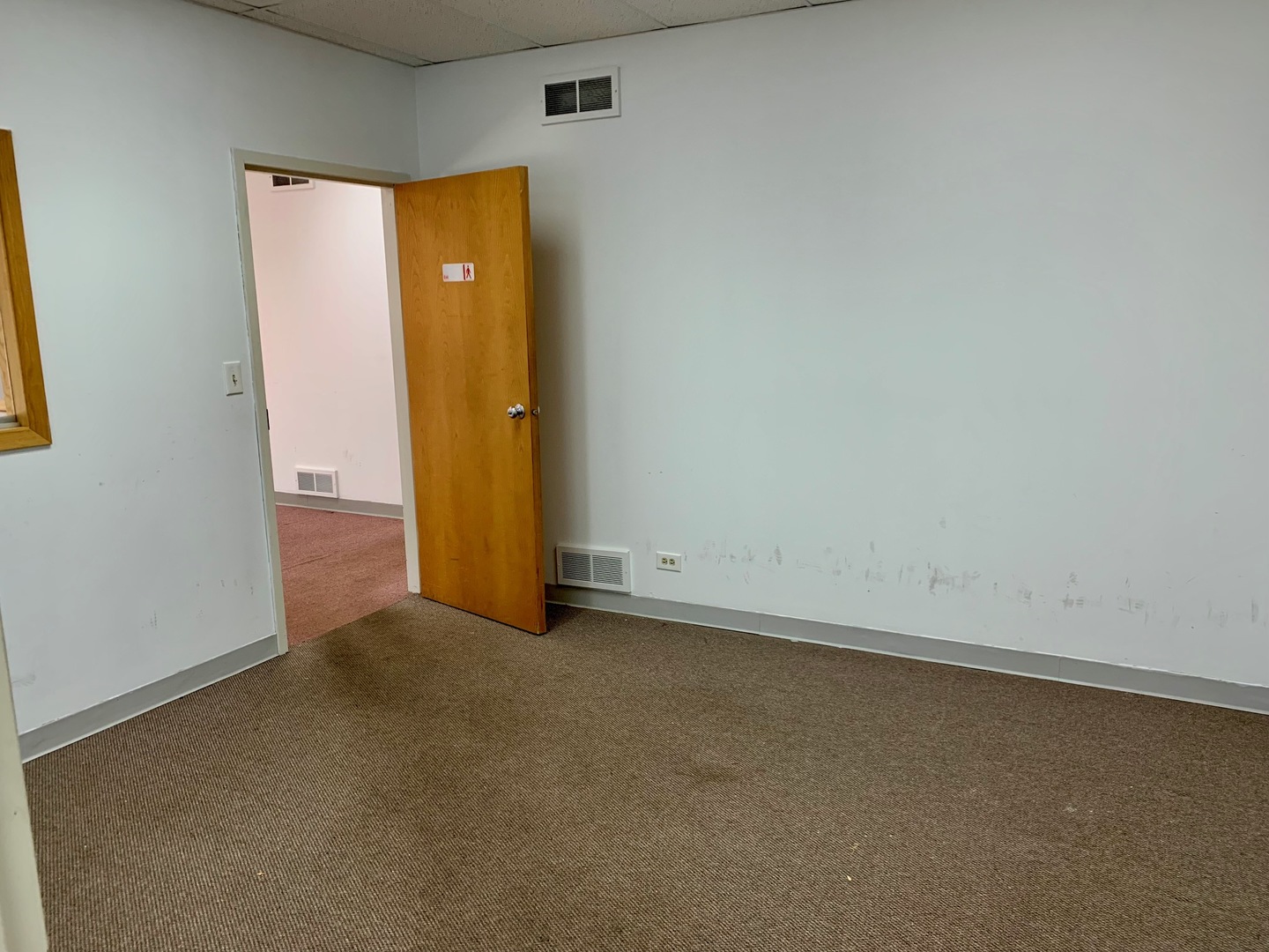 27W281 Geneva Road Winfield IL 60190