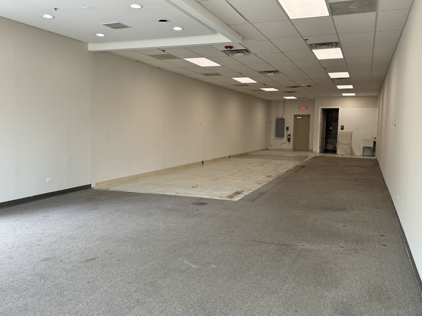 890 South Rand Road Lake Zurich IL 60047