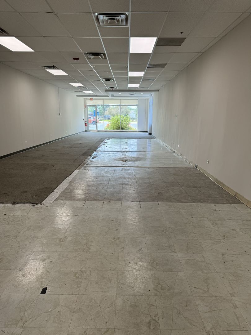 890 South Rand Road Lake Zurich IL 60047
