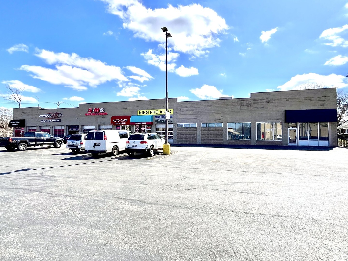 3033 North Knox Avenue Chicago IL 60641