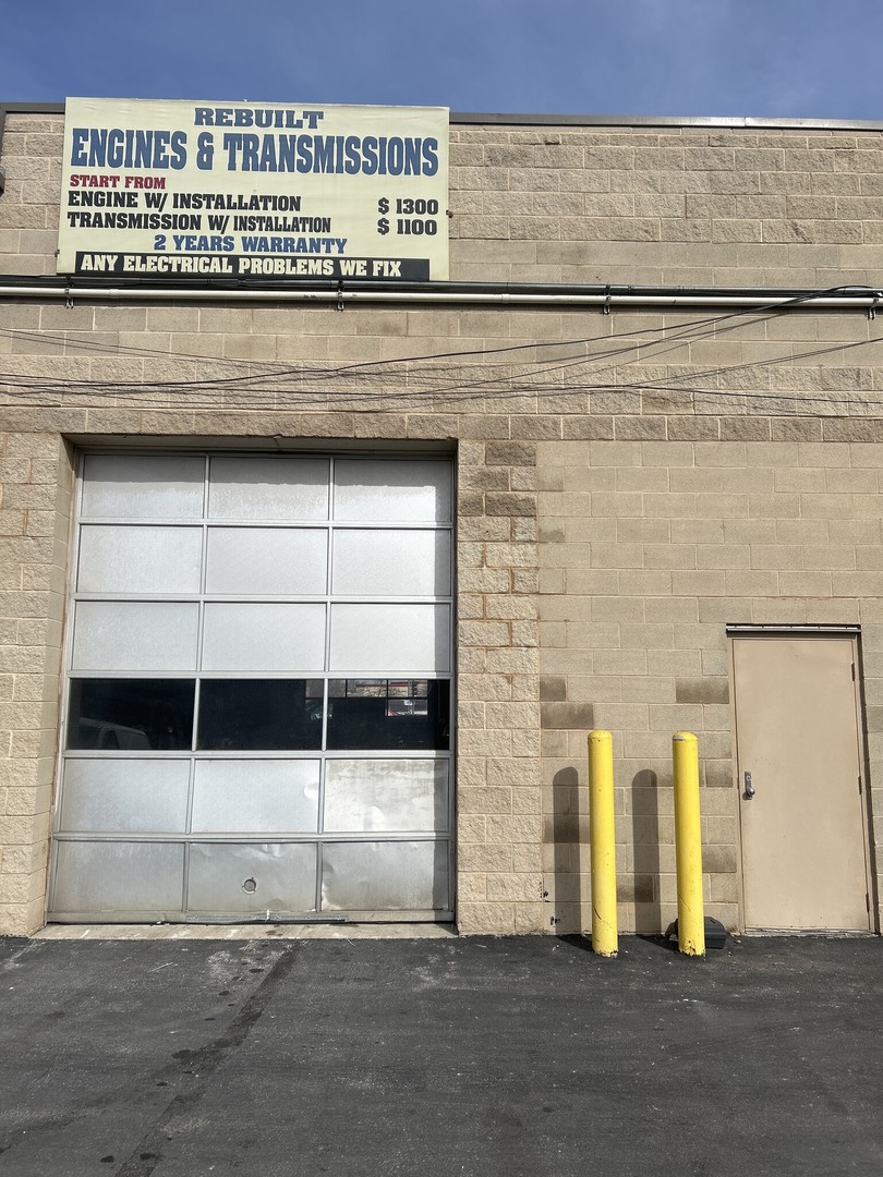 3033 North Knox Avenue Chicago IL 60641