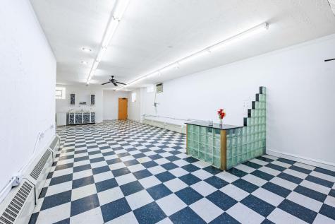 7041 West Addison Street Chicago IL 60634